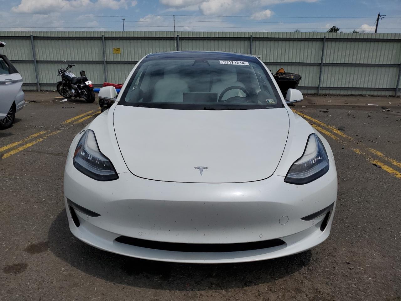 5YJ3E1EB4KF392435 2019 Tesla Model 3