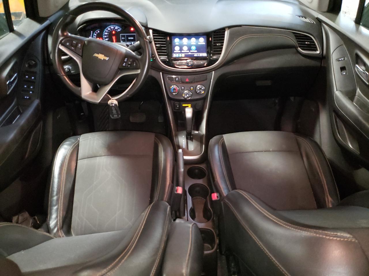 3GNCJLSBXJL295260 2018 Chevrolet Trax 1Lt