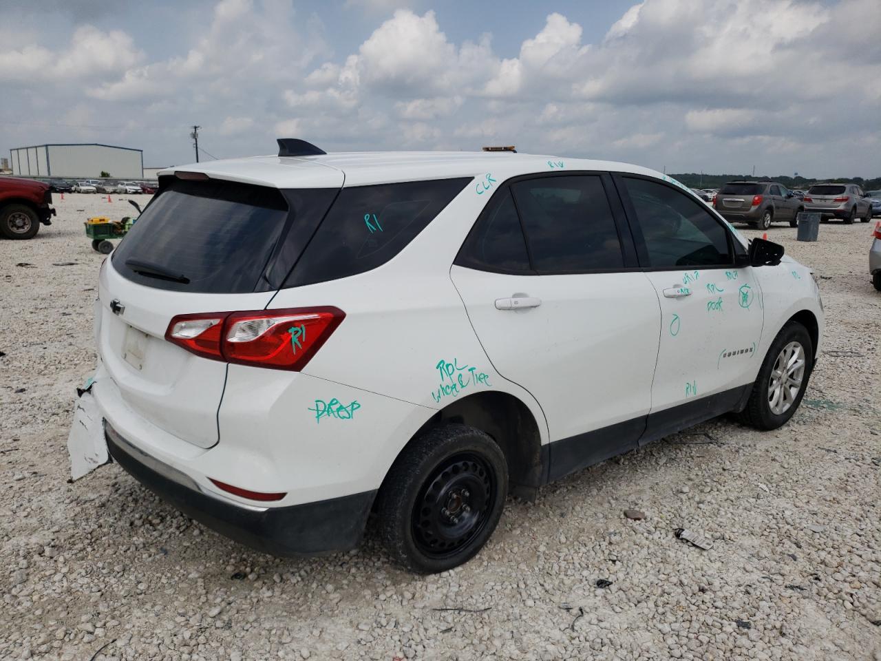 2GNAXHEV1J6120134 2018 Chevrolet Equinox Ls