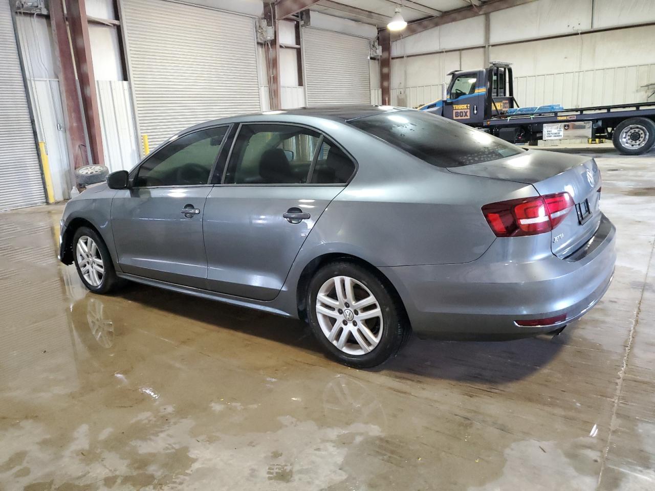 2018 Volkswagen Jetta S vin: 3VW2B7AJ0JM247744