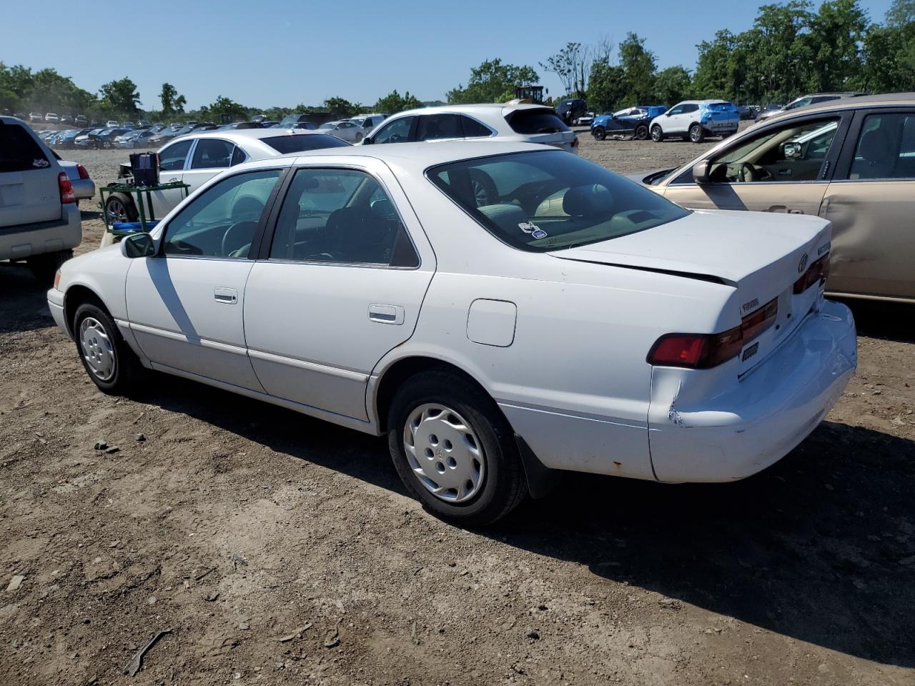 JT2BG22K4X0316566 1999 Toyota Camry Le