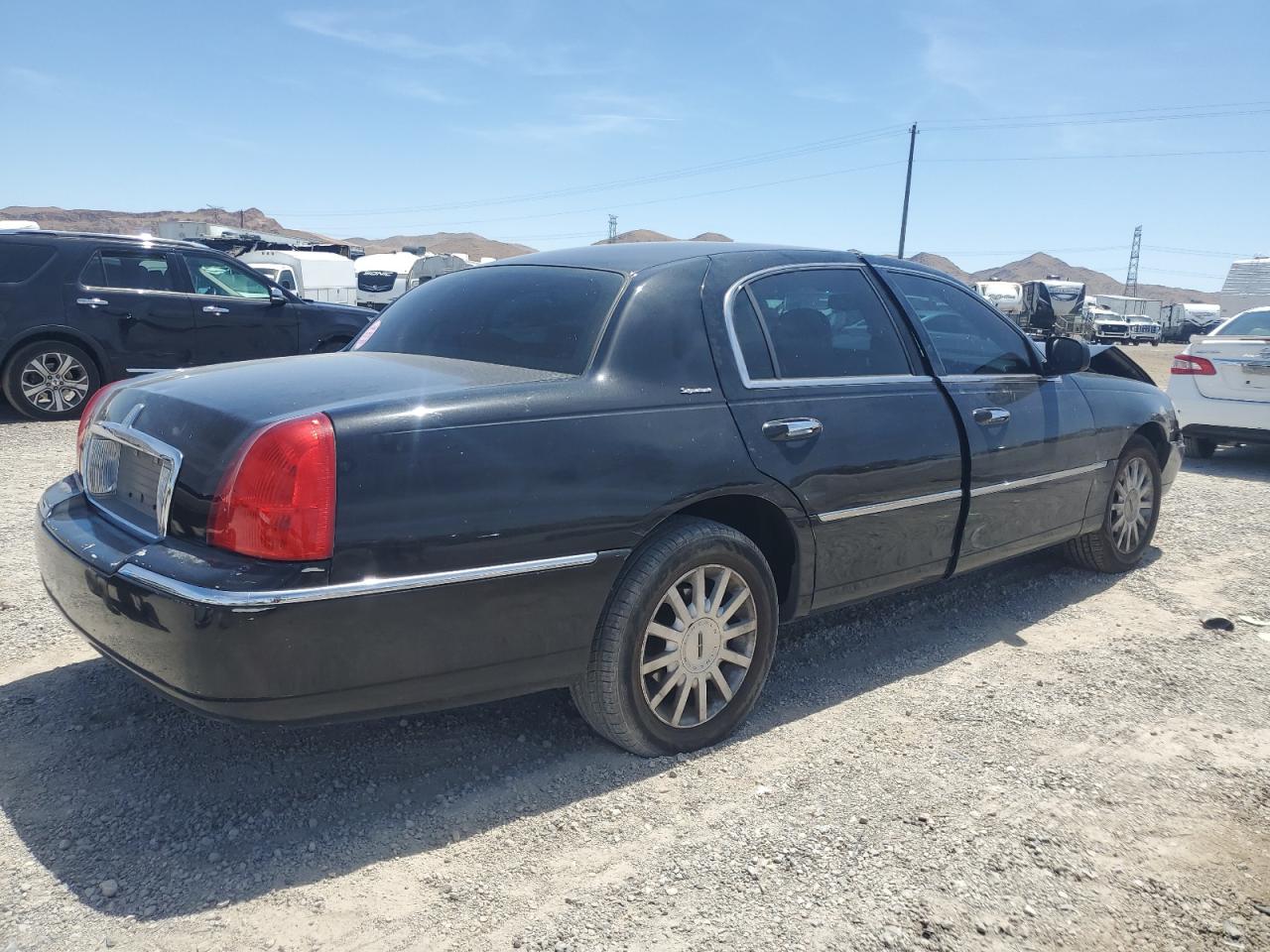 1LNHM81W37Y631437 2007 Lincoln Town Car Signature