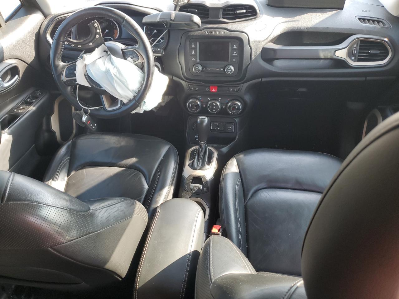 ZACCJBDB3HPG15696 2017 Jeep Renegade Limited