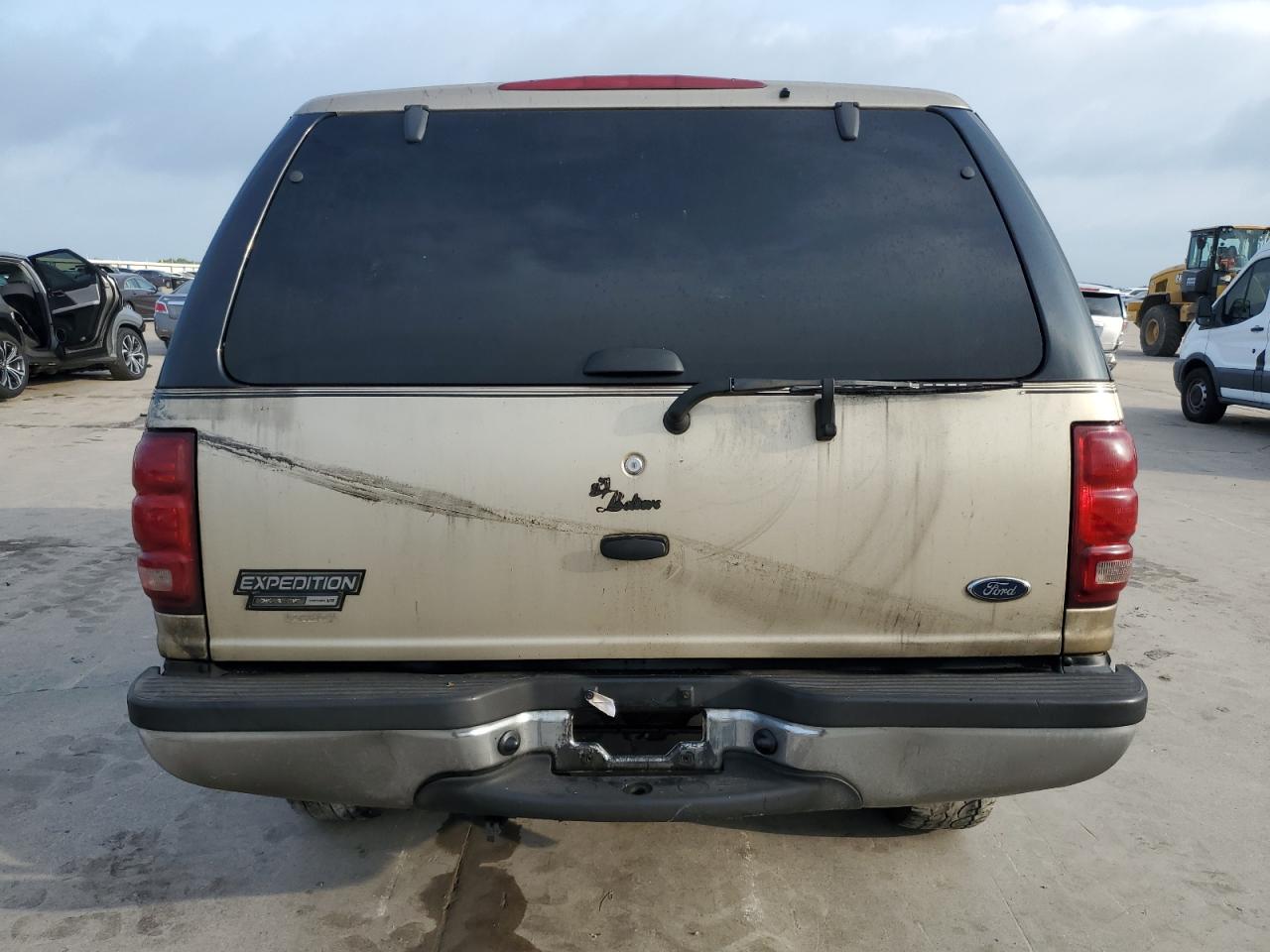 1FMRU1560YLC19416 2000 Ford Expedition Xlt