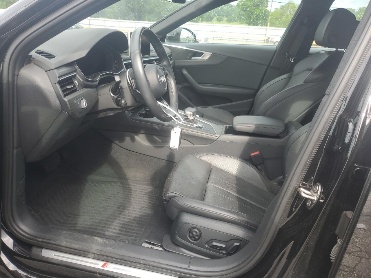 WAUENAF48JA111301 2018 Audi A4 Premium Plus