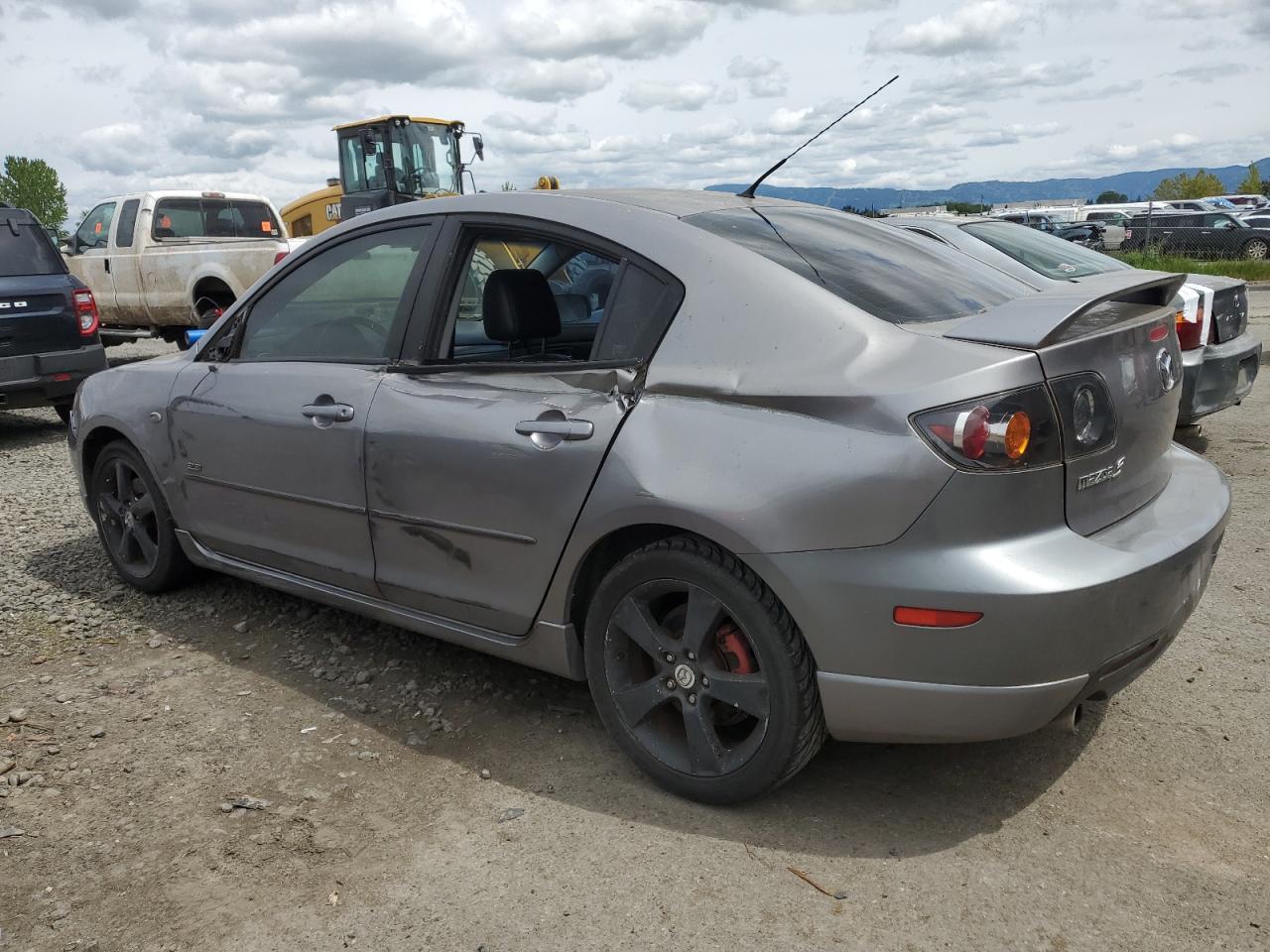 JM1BK323551332061 2005 Mazda 3 S