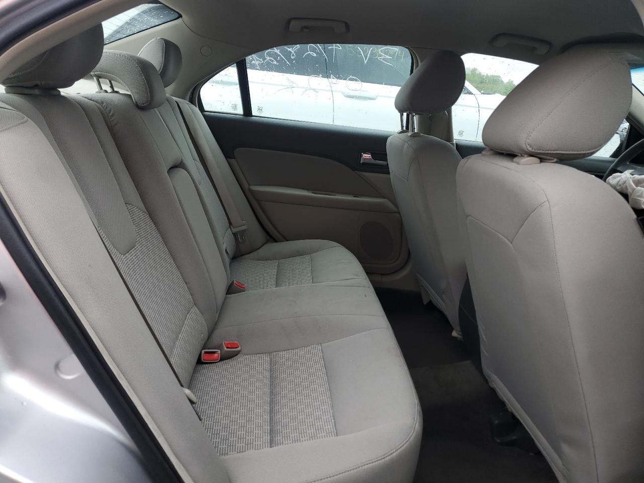 3FAHP0GAXBR137825 2011 Ford Fusion S