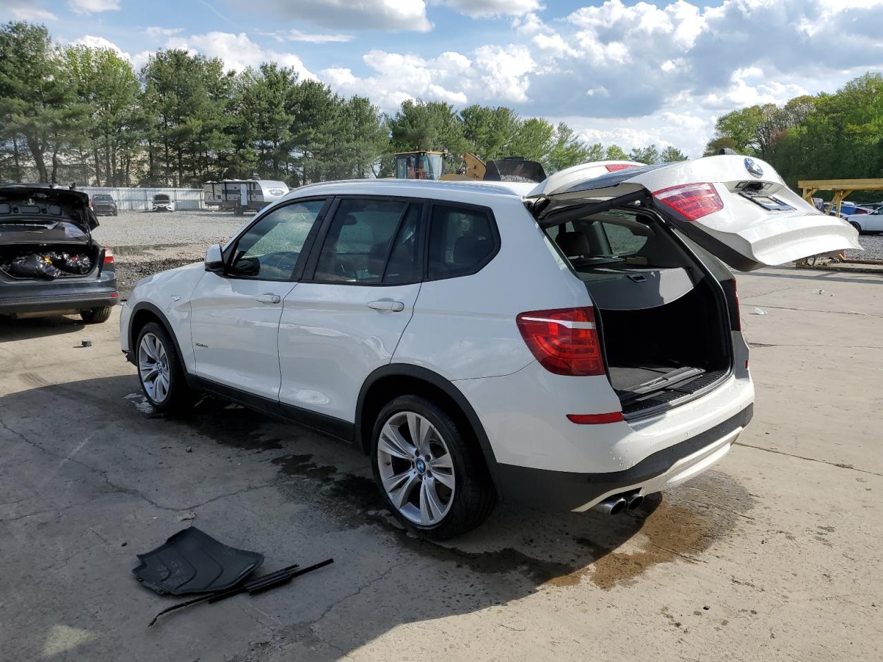 2016 BMW X3 xDrive28I vin: 5UXWX9C54G0D83969