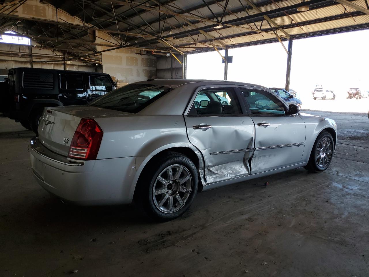 2C3CA6CT2AH126333 2010 Chrysler 300C