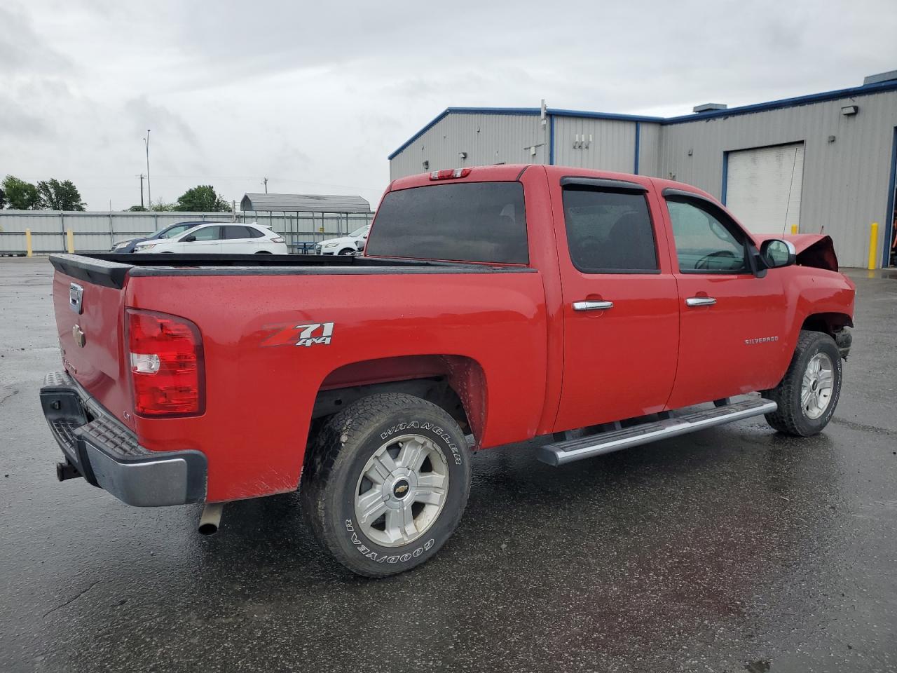 3GCPKSE38BG285598 2011 Chevrolet Silverado K1500 Lt