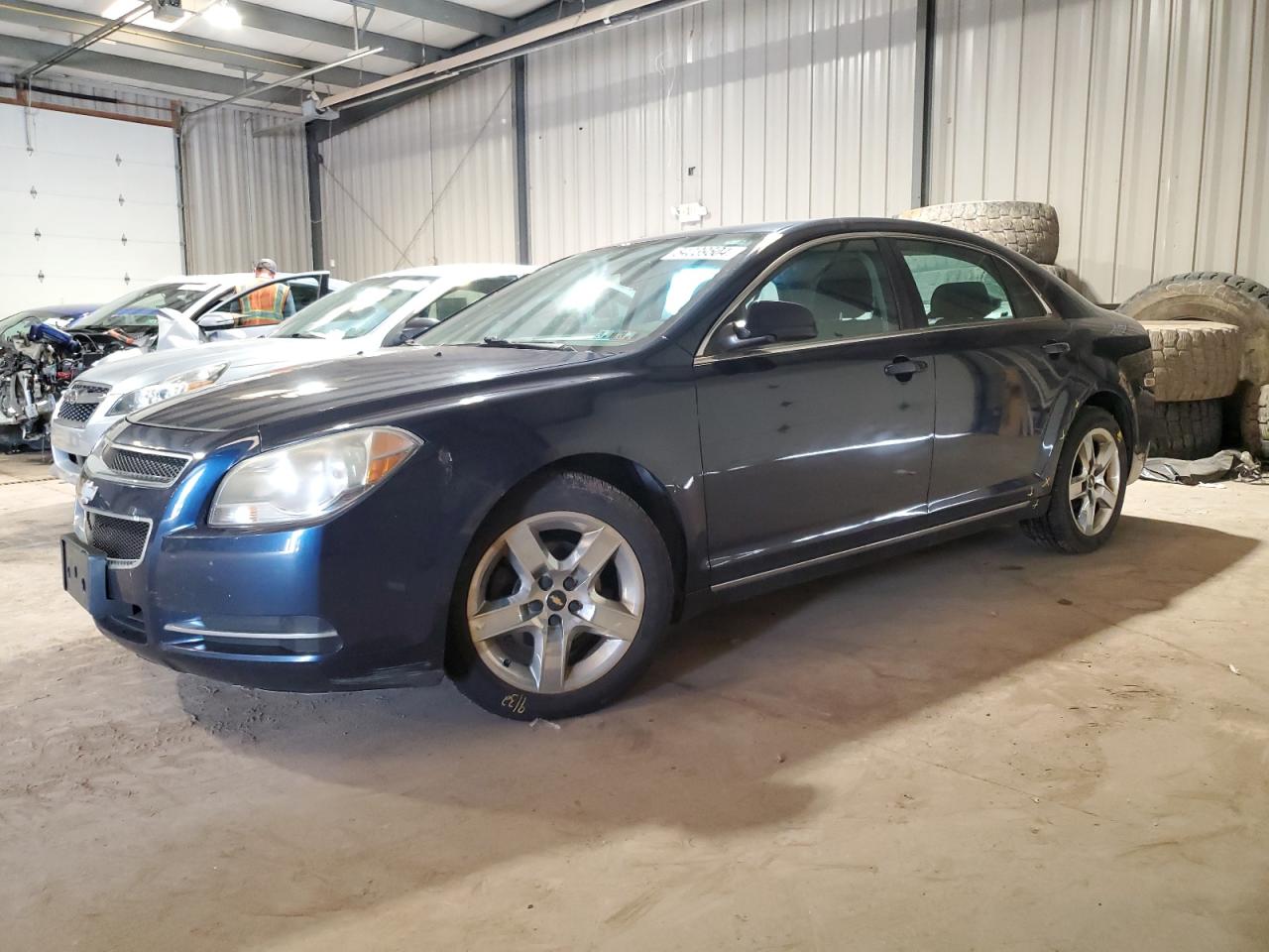 1G1ZC5EB8AF163699 2010 Chevrolet Malibu 1Lt