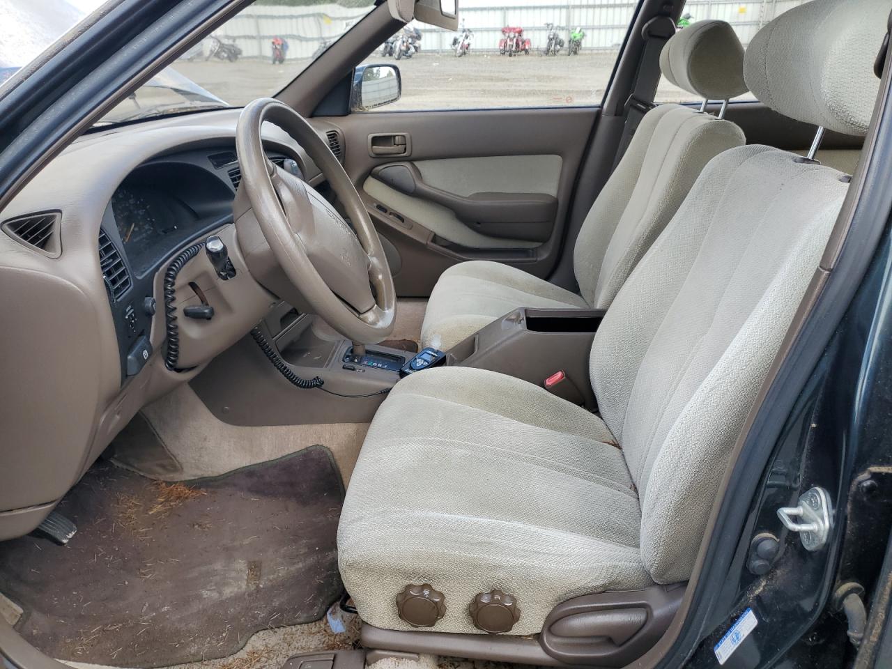 4T1GK12E0RU050972 1994 Toyota Camry Le