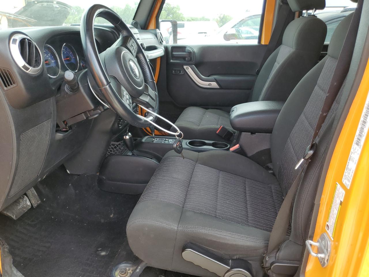 1C4BJWEG4CL239455 2012 Jeep Wrangler Unlimited Sahara