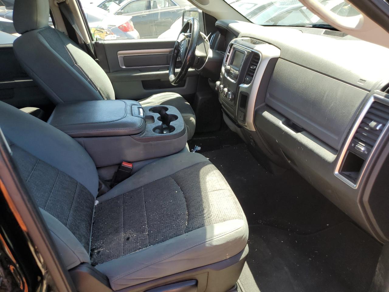 1C6RR6GT5ES148907 2014 Ram 1500 Slt