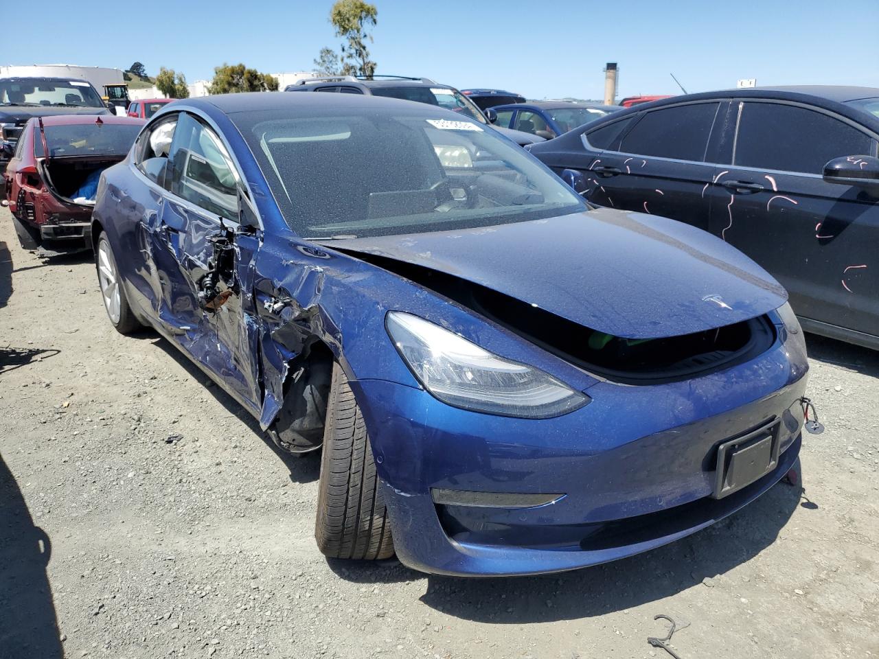 2018 Tesla Model 3 vin: 5YJ3E1EA4JF076443