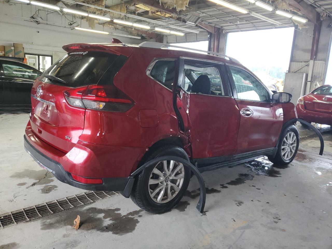 5N1AT2MT2JC788755 2018 Nissan Rogue S