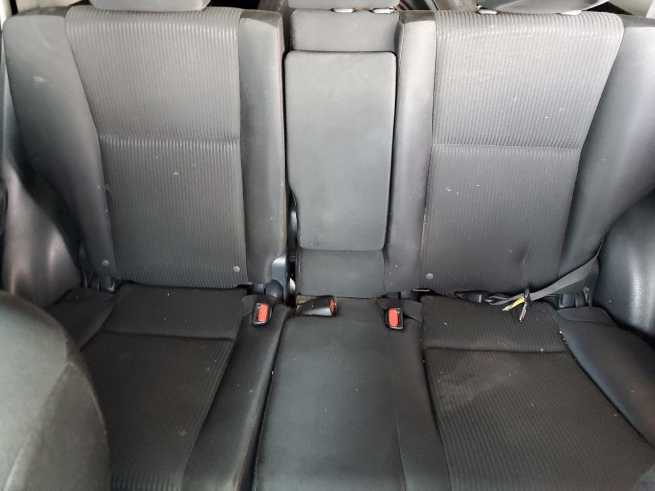 JTMZFREV1HJ710934 2017 Toyota Rav4 Le