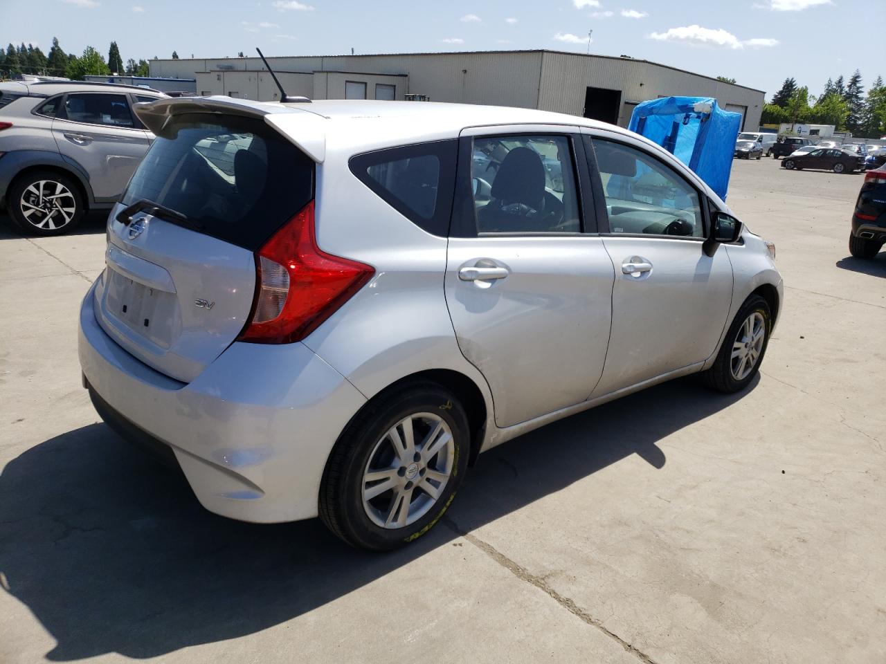 NISSAN VERSA NOTE 2017 silver  gas 3N1CE2CP5HL353709 photo #4