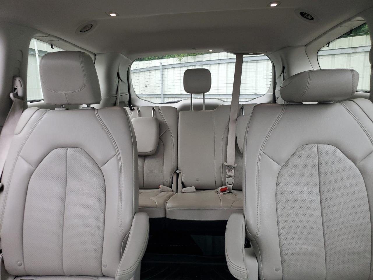 2C4RC1EG4JR229296 2018 Chrysler Pacifica Touring L Plus