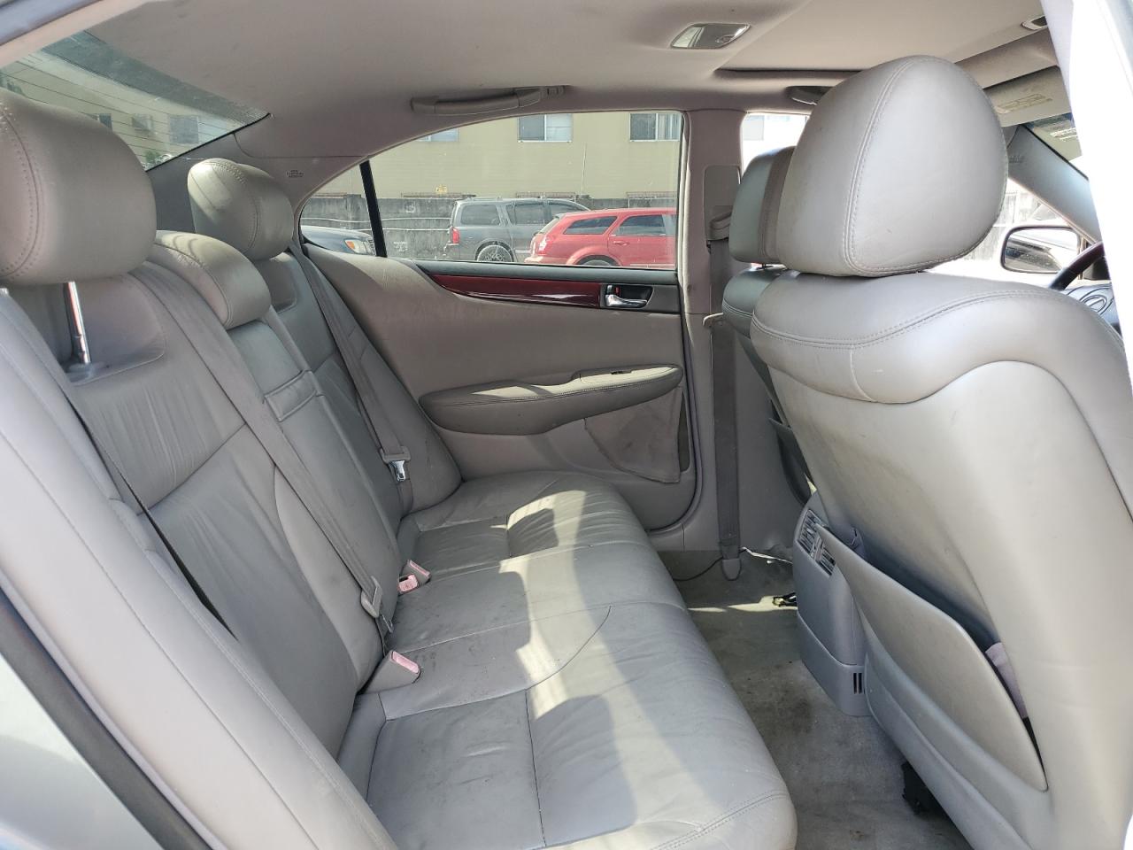 JTHBA30G445040402 2004 Lexus Es 330