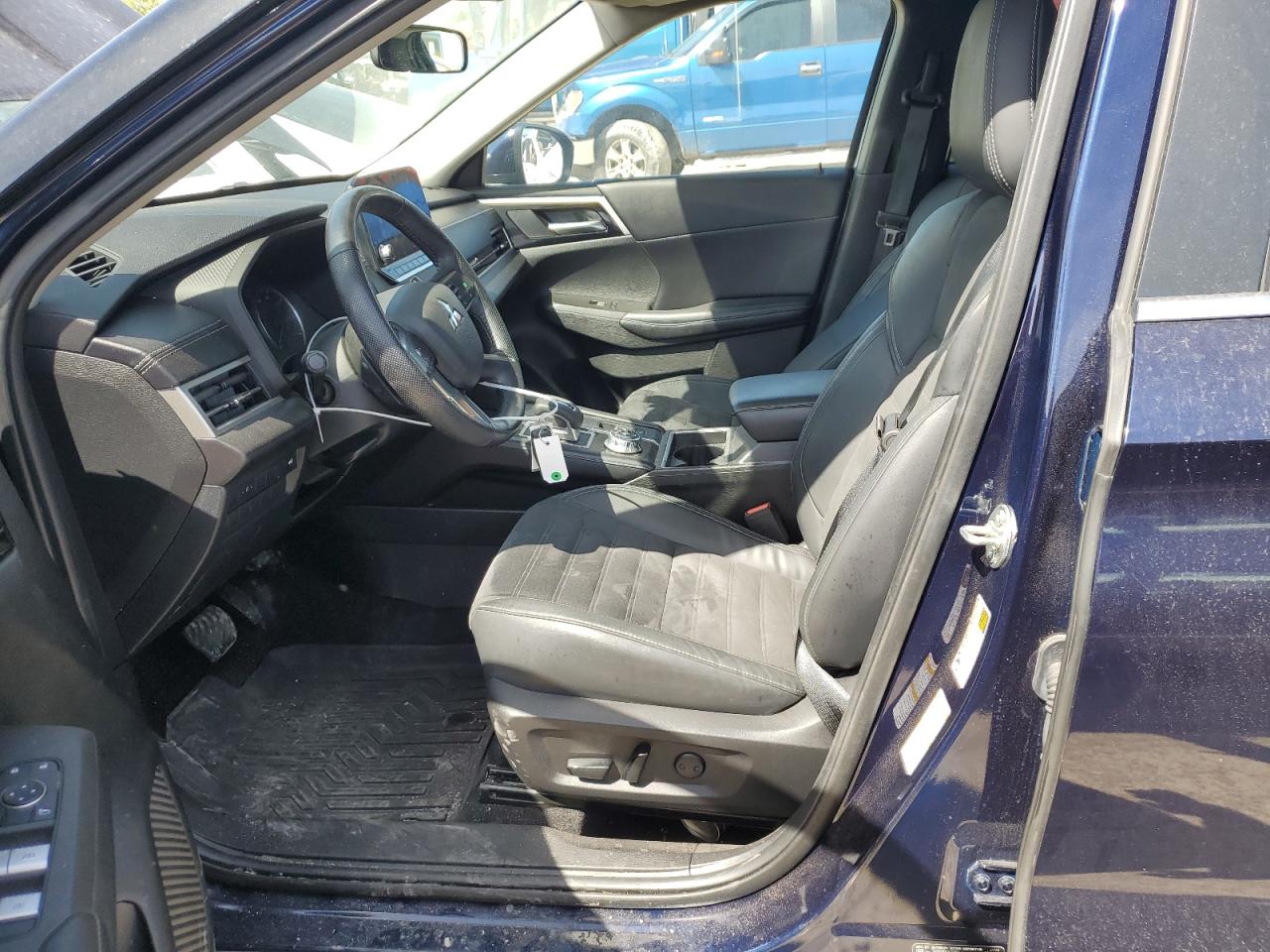 JA4J4UA83NZ048884 2022 Mitsubishi Outlander Se