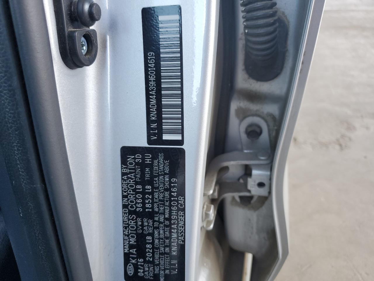 KNADM4A39H6014619 2017 Kia Rio Lx