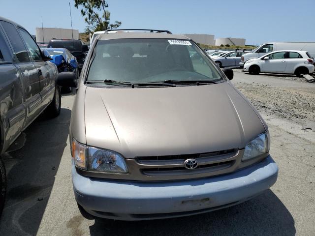 1998 Toyota Sienna Le VIN: 4T3ZF13C0WU004085 Lot: 56038064