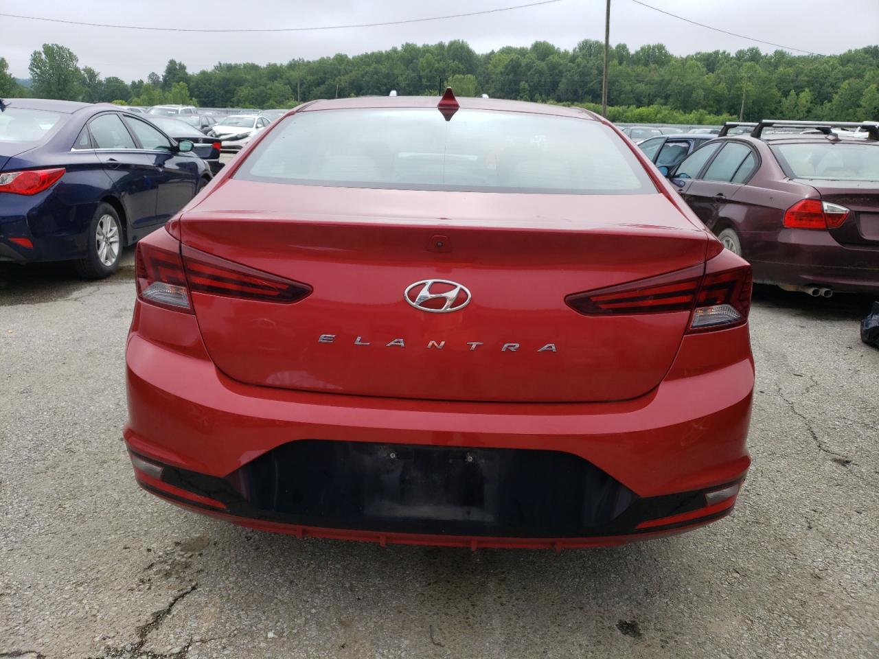 5NPD84LF9KH497976 2019 Hyundai Elantra Sel