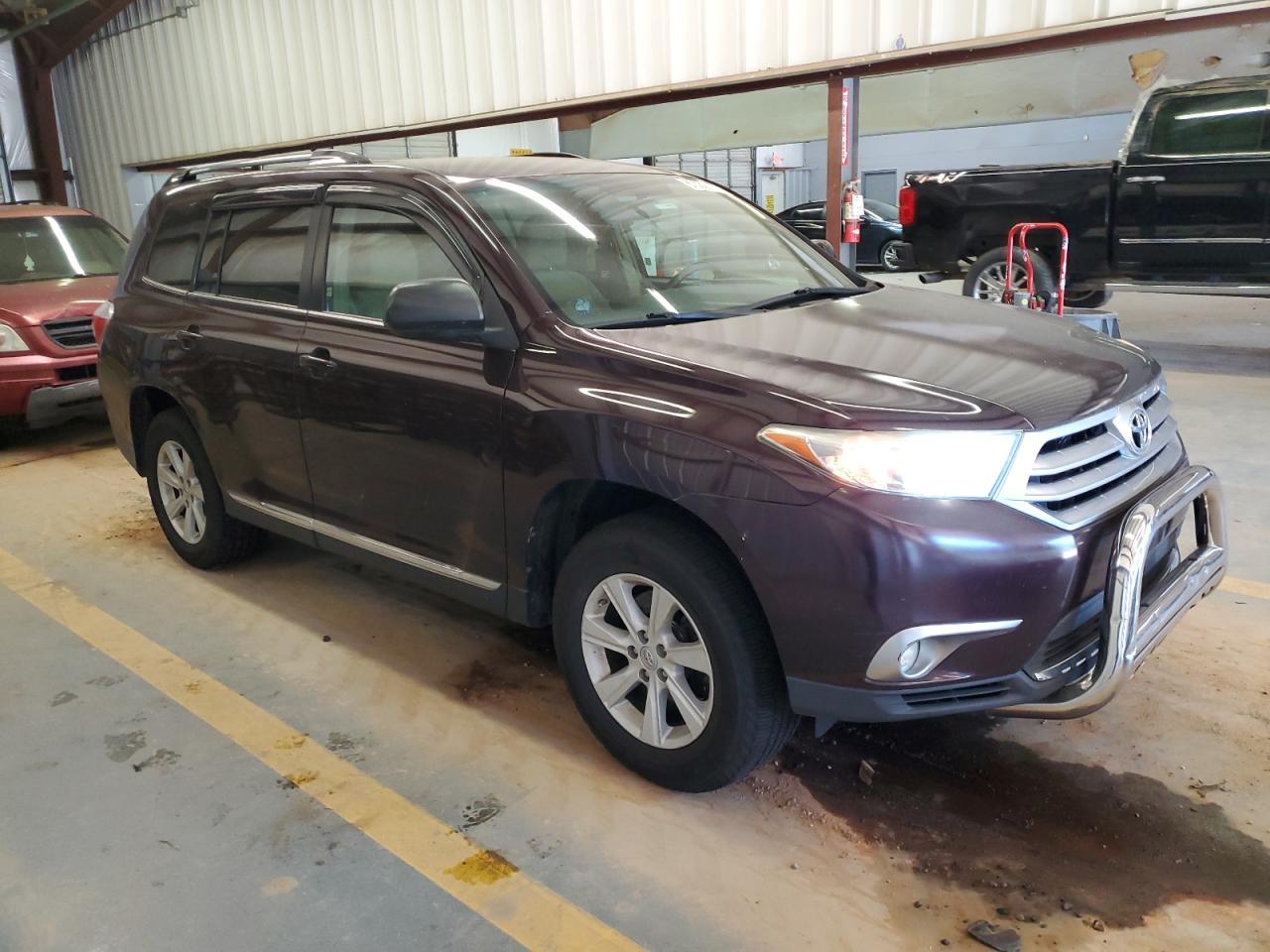 5TDBK3EH7BS084014 2011 Toyota Highlander Base