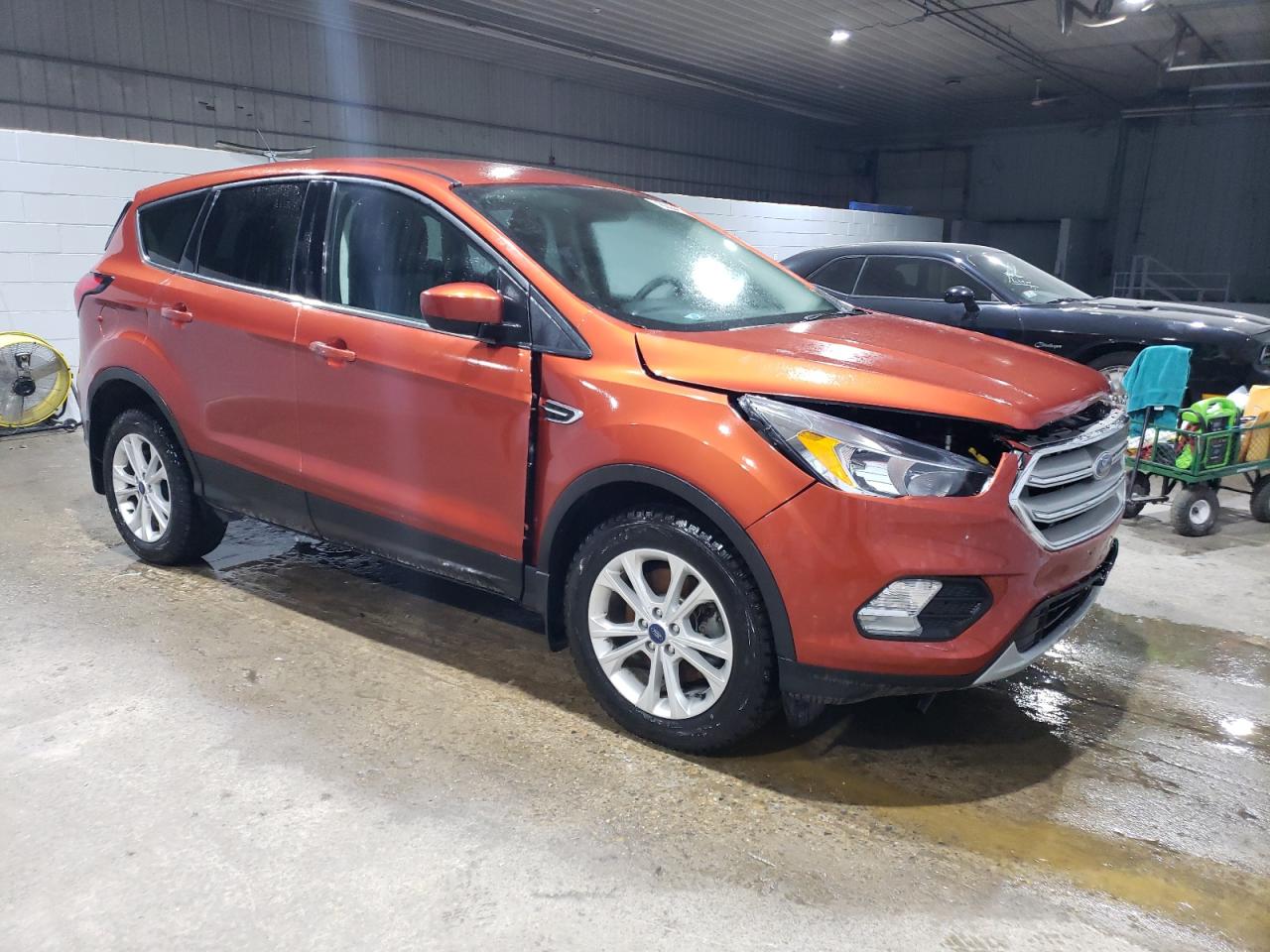 2019 Ford Escape Se vin: 1FMCU9GD4KUB15187