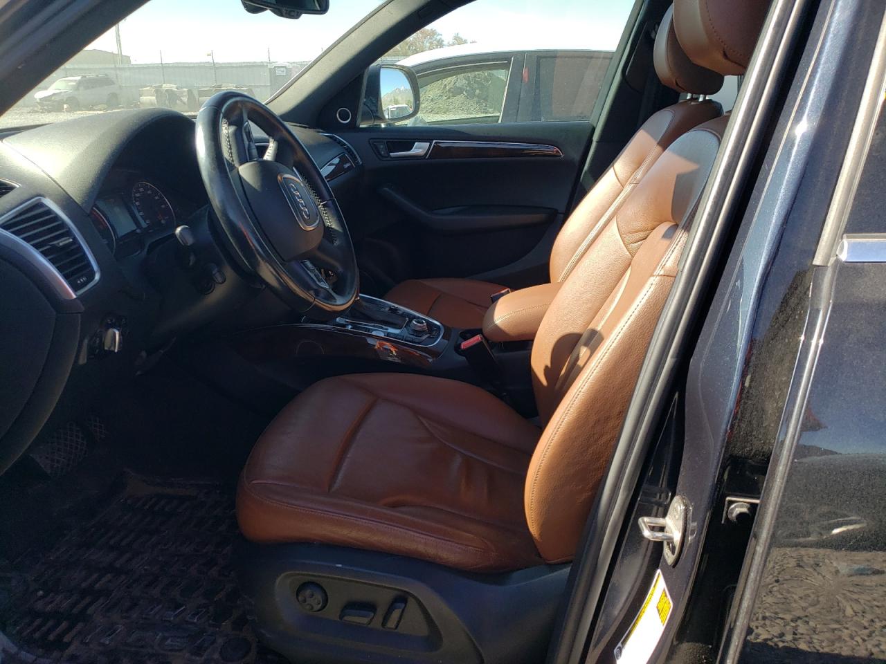 WA1DKAFP0CA070810 2012 Audi Q5 Premium Plus