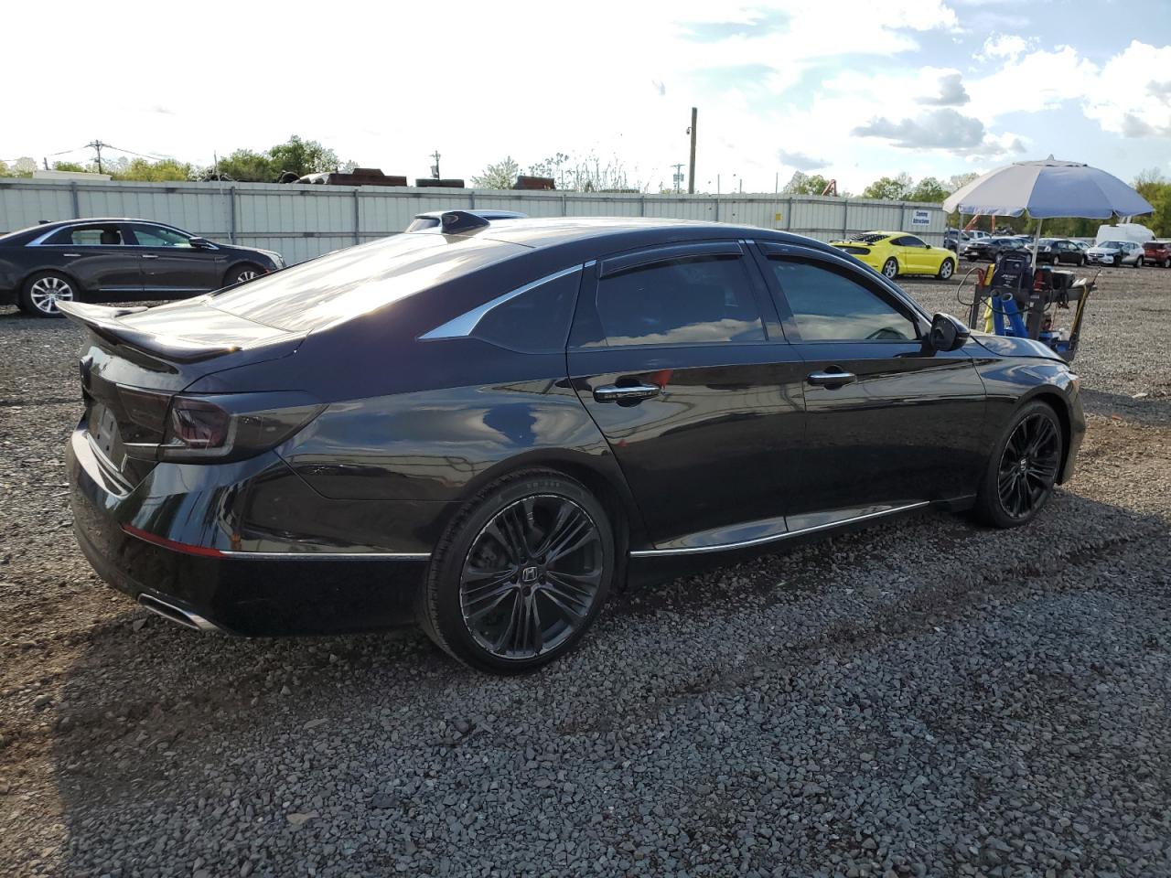 1HGCV1F92JA142292 HONDA ACCORD 2018
