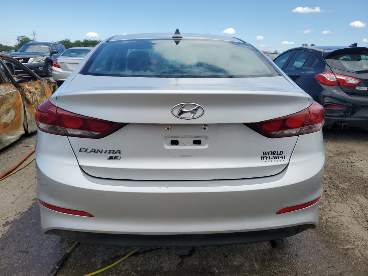 2017 Hyundai Elantra Se vin: KMHD74LF9HU353891