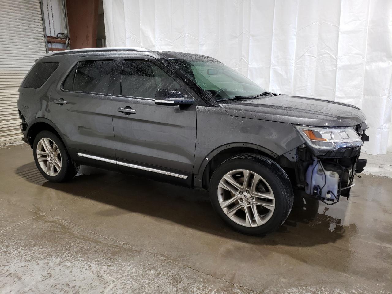 1FM5K8D85HGD51368 2017 Ford Explorer Xlt