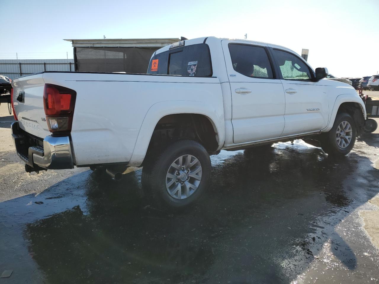 5TFAZ5CN6JX070058 2018 Toyota Tacoma Double Cab