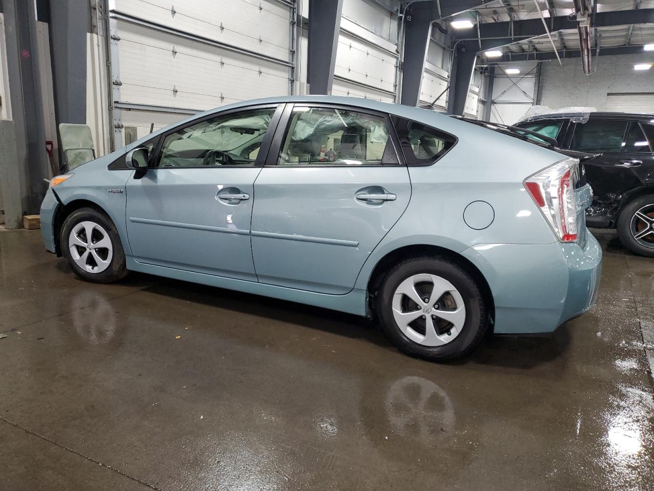 2014 Toyota Prius vin: JTDKN3DU5E1744509