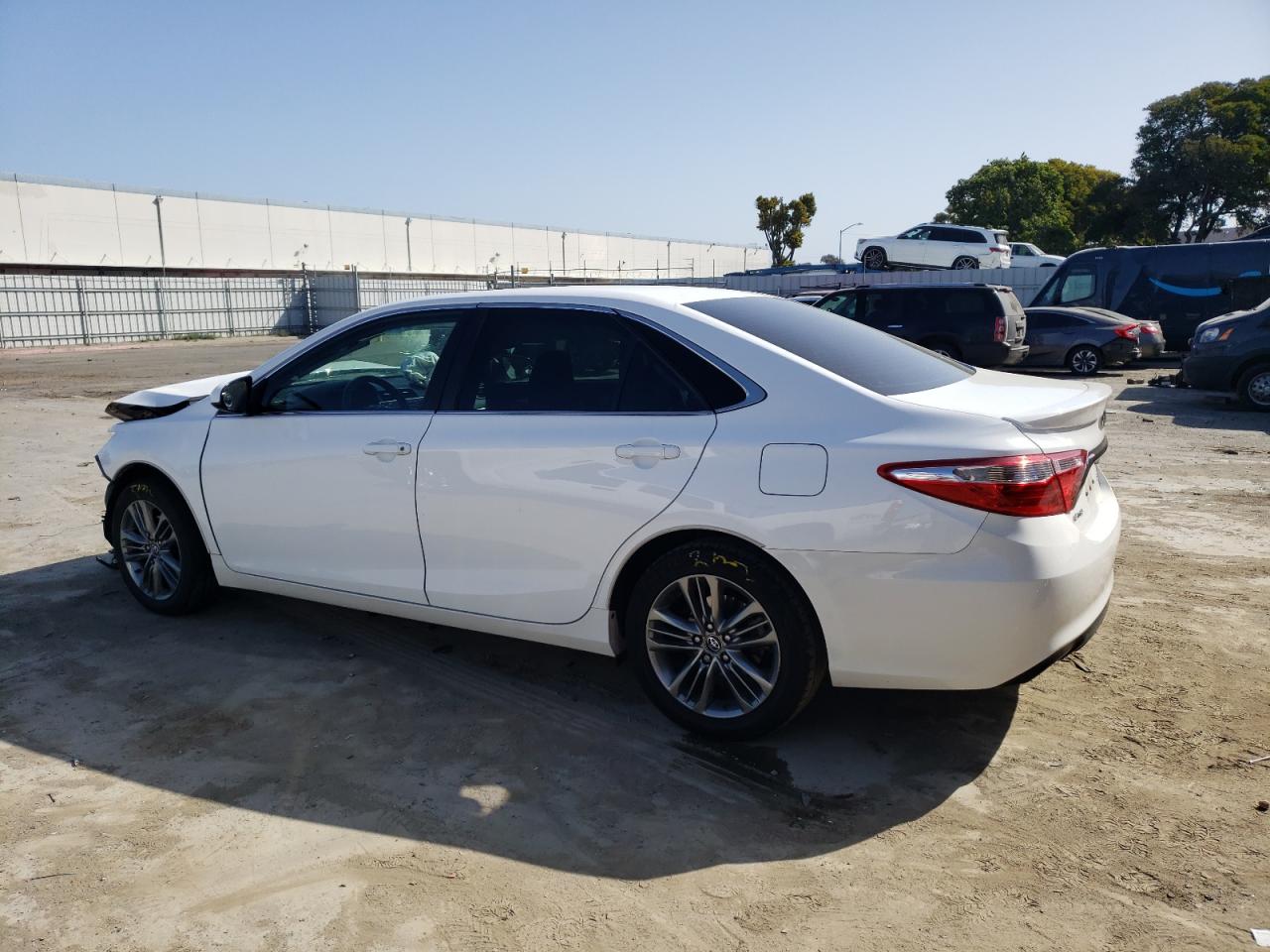 4T1BF1FK9HU418028 2017 Toyota Camry Le