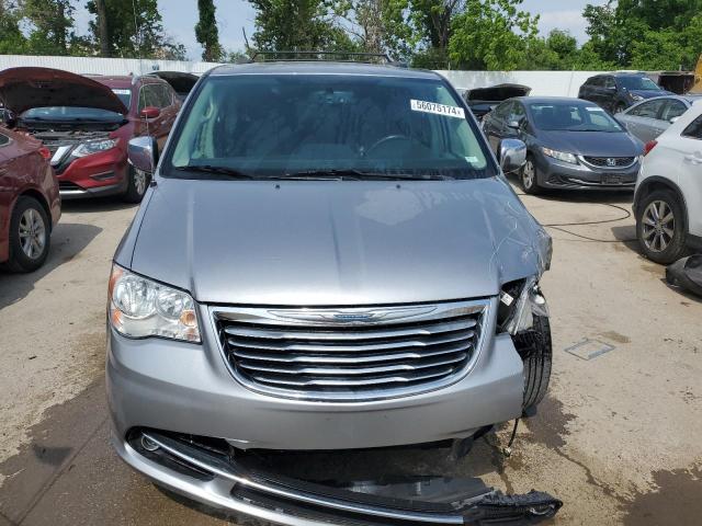 2016 CHRYSLER TOWN & COU - 2C4RC1CG3GR239796