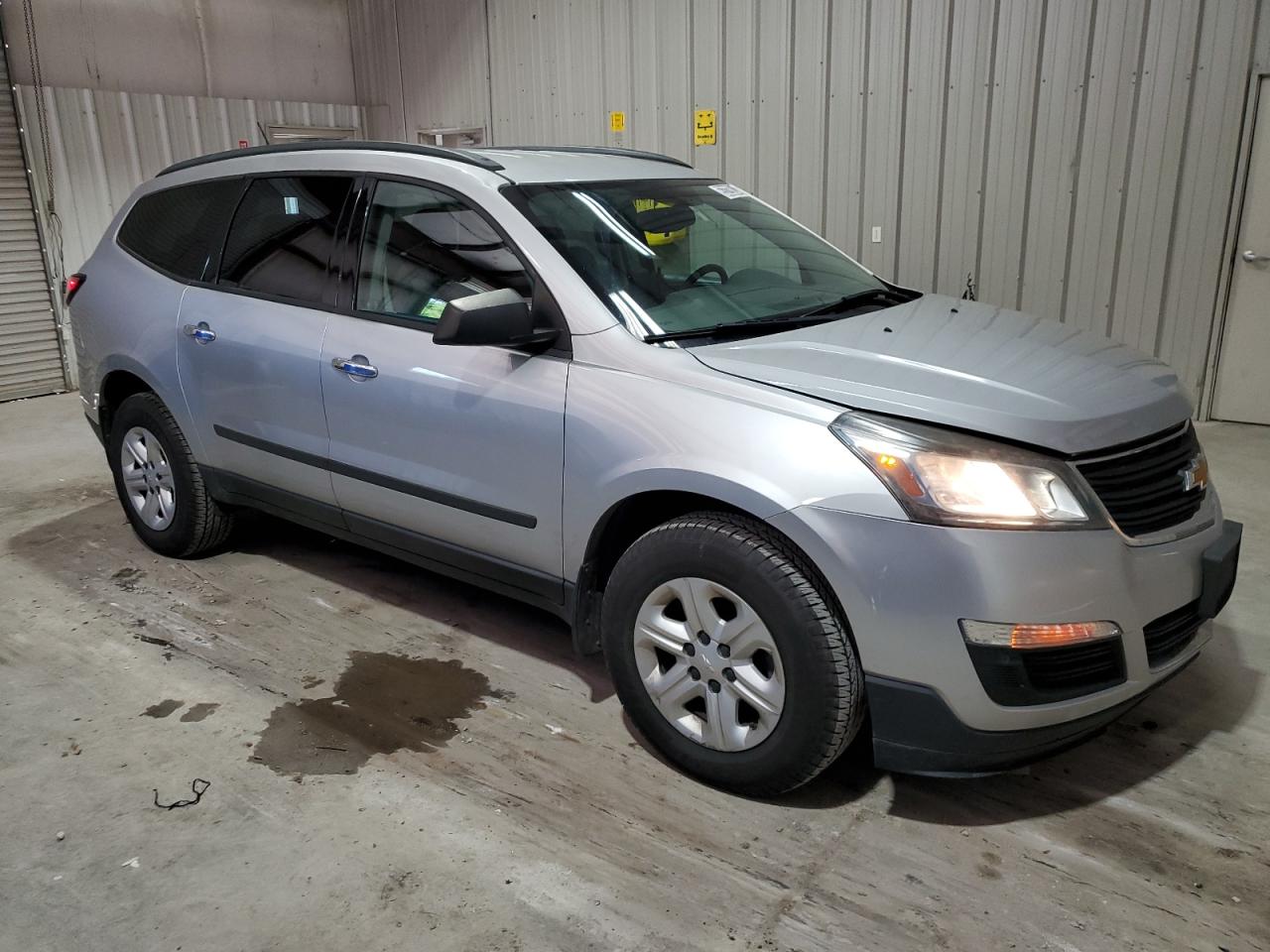 1GNKVFKD4FJ115594 2015 Chevrolet Traverse Ls