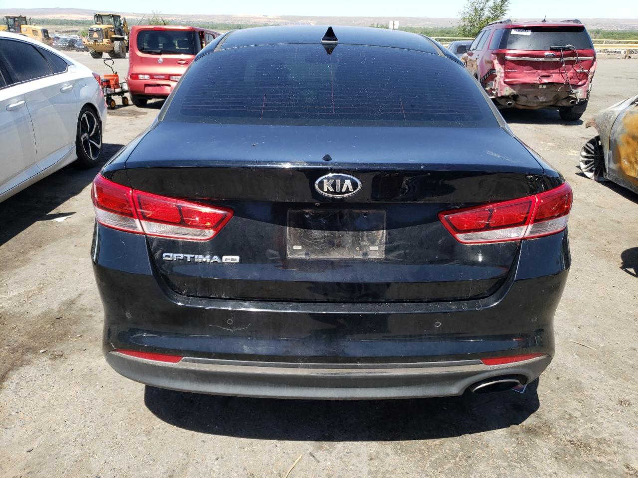 2018 Kia Optima Lx vin: 5XXGT4L35JG208622