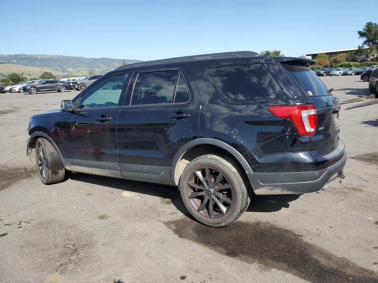 1FM5K8D80JGC06700 2018 Ford Explorer Xlt