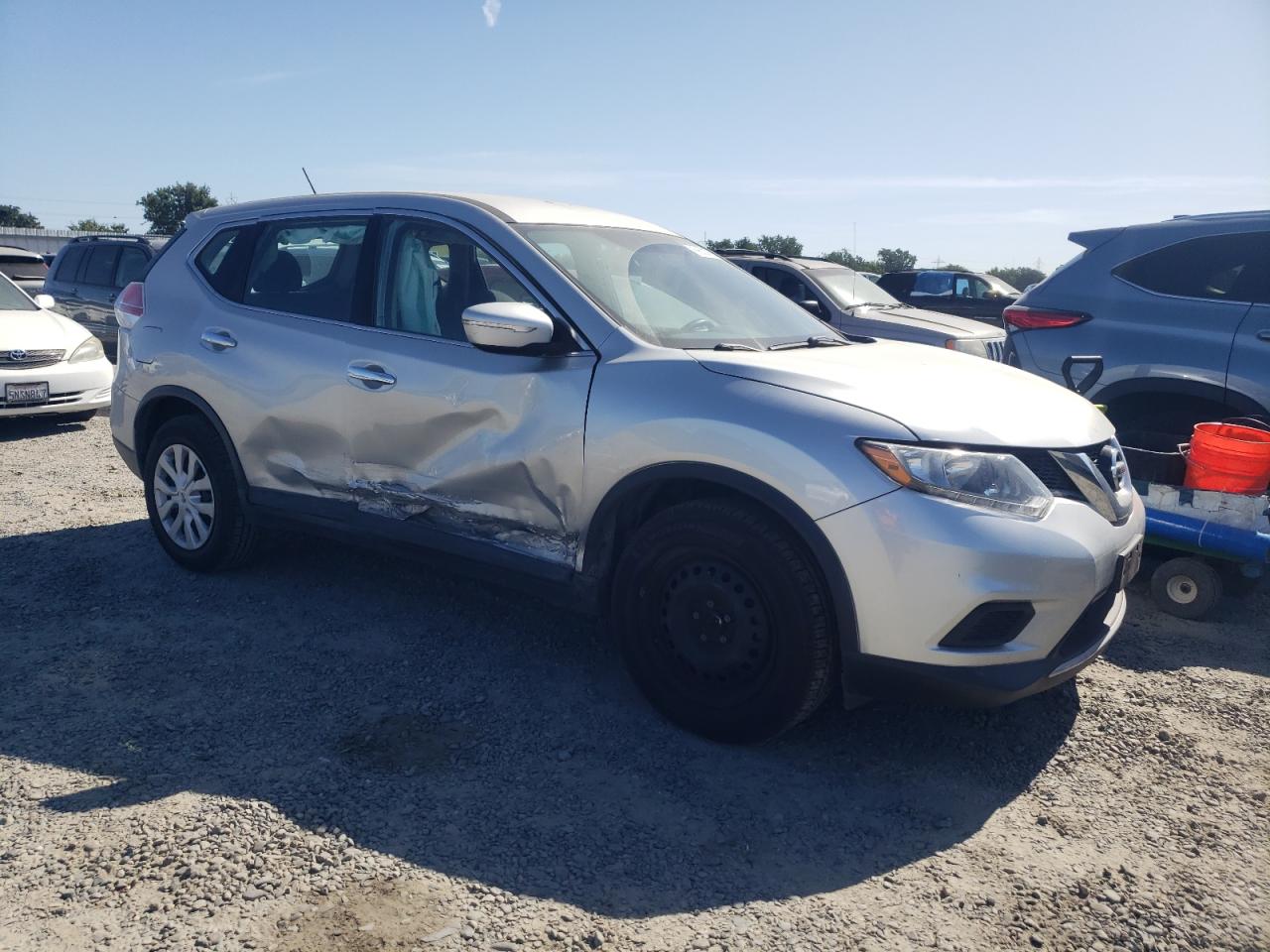 KNMAT2MT8FP563860 2015 Nissan Rogue S