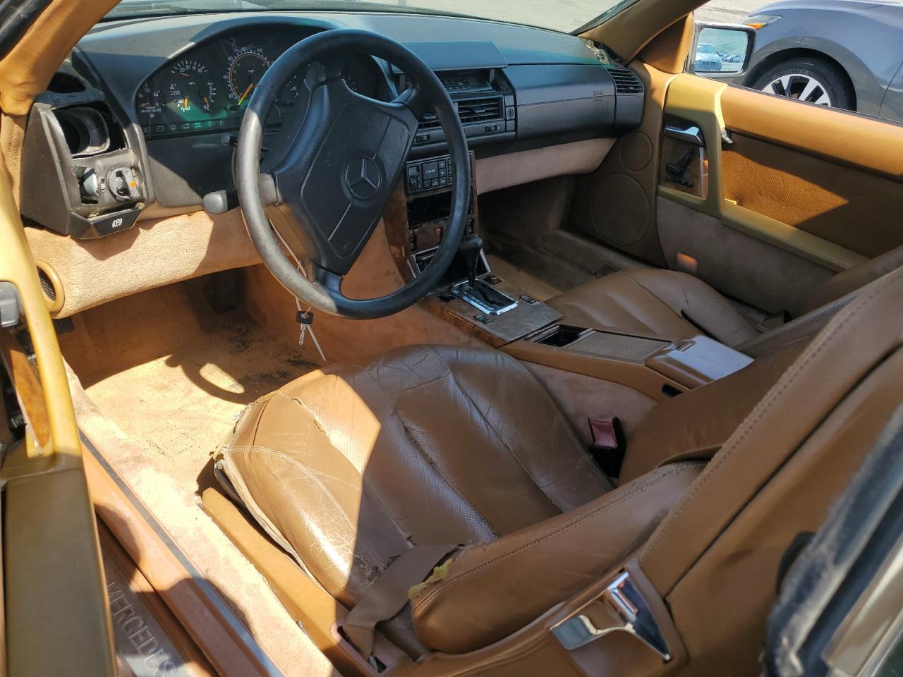 WDBFA66E9NF058964 1992 Mercedes-Benz 500 Sl