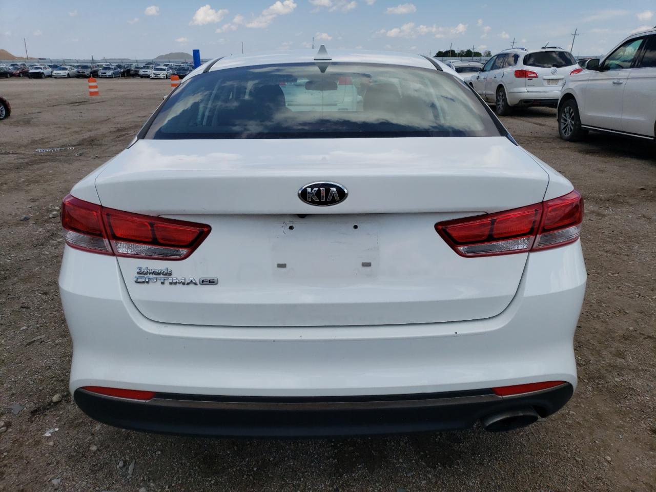 5XXGT4L33HG158166 2017 Kia Optima Lx