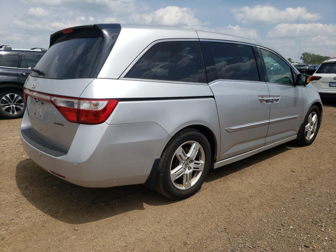 5FNRL5H9XBB077087 2011 Honda Odyssey Touring