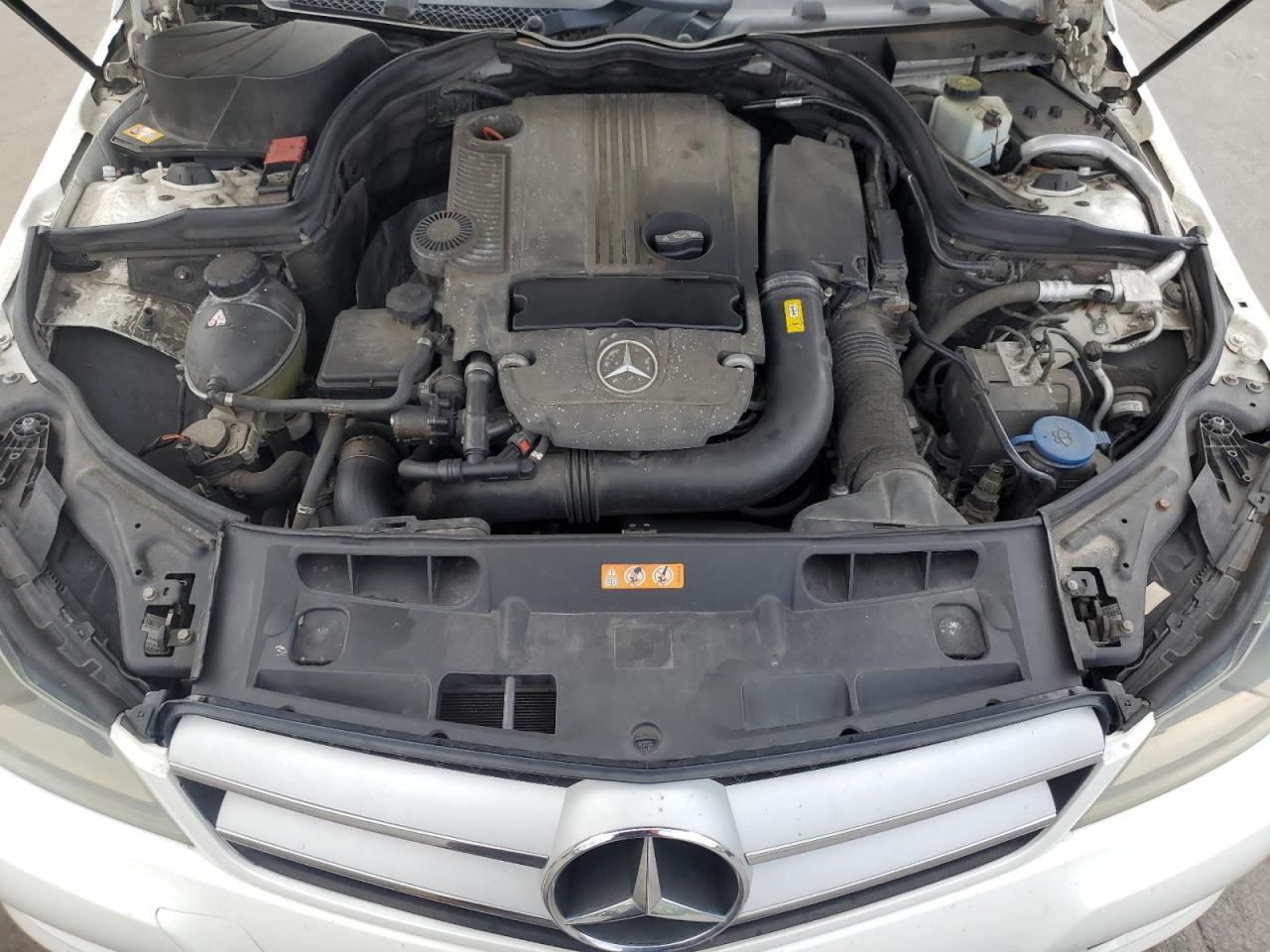 WDDGJ4HB3DF951990 2013 Mercedes-Benz C 250