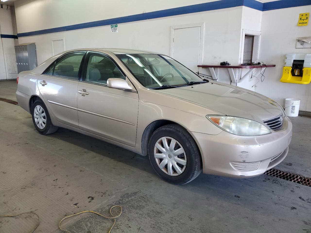 4T1BE32K65U060662 2005 Toyota Camry Le