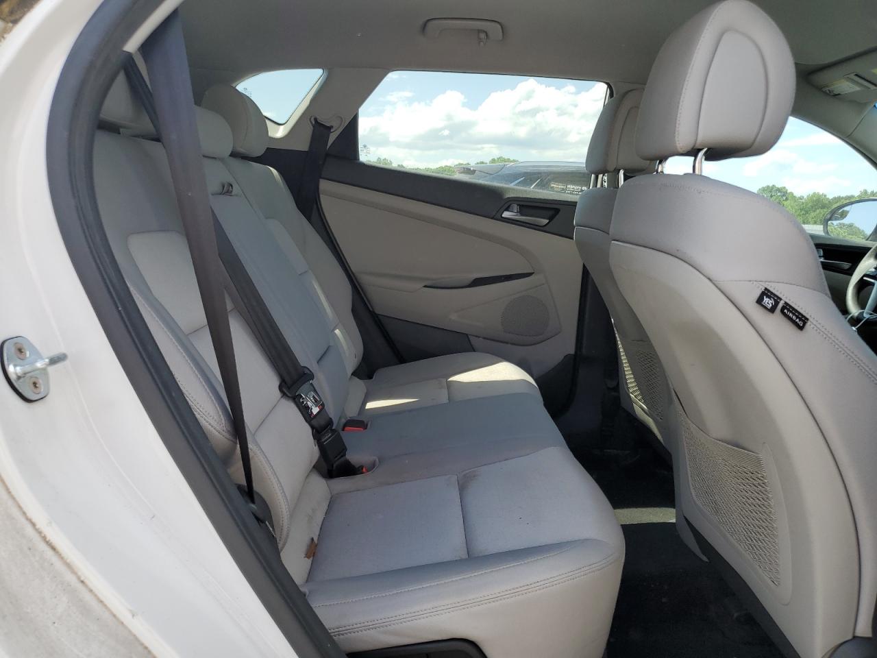 KM8J33A44HU459028 2017 Hyundai Tucson Limited