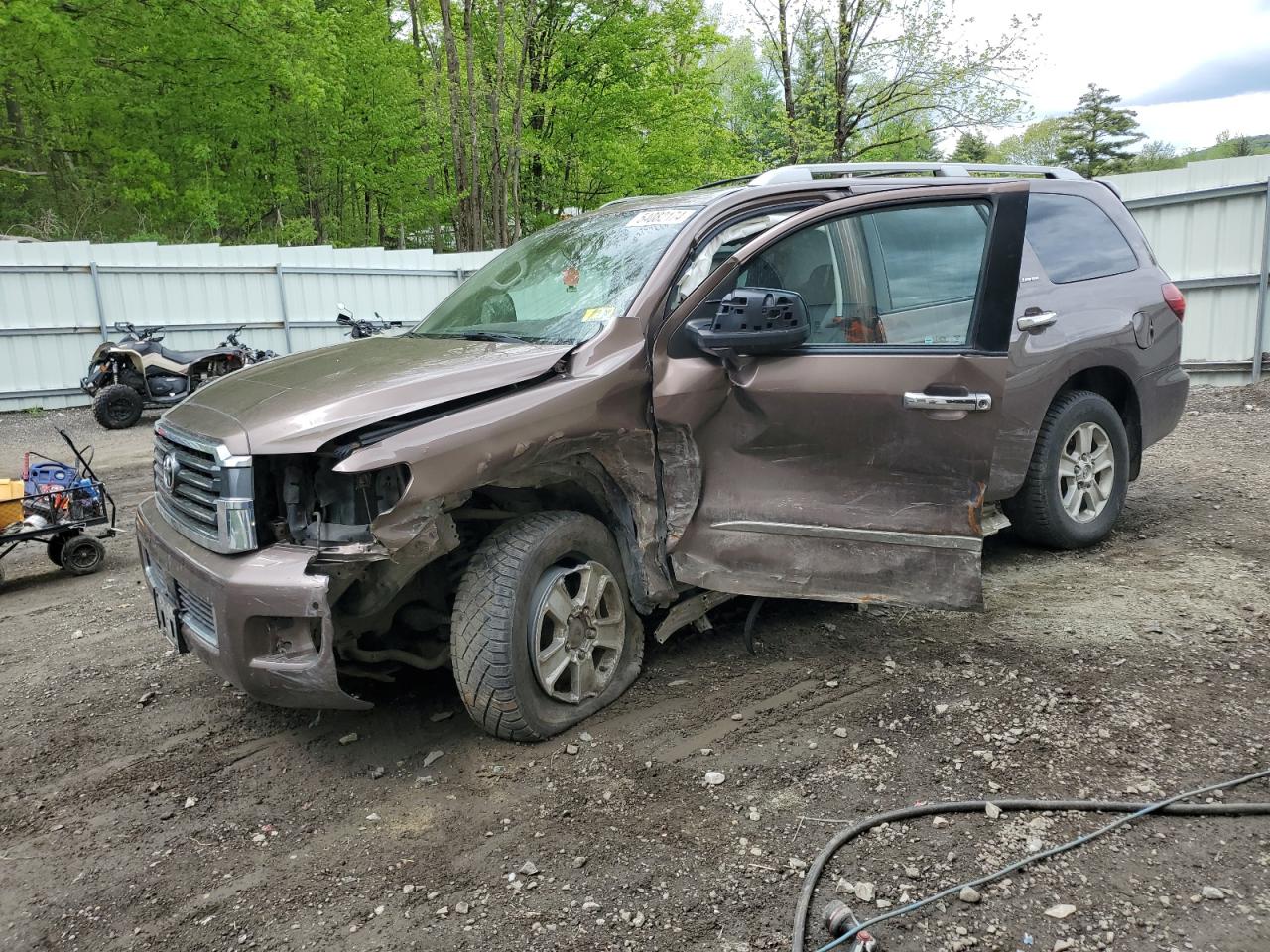  Salvage Toyota Sequoia