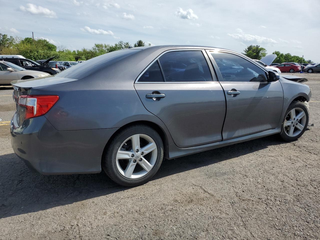 4T1BF1FK0EU824579 2014 Toyota Camry L